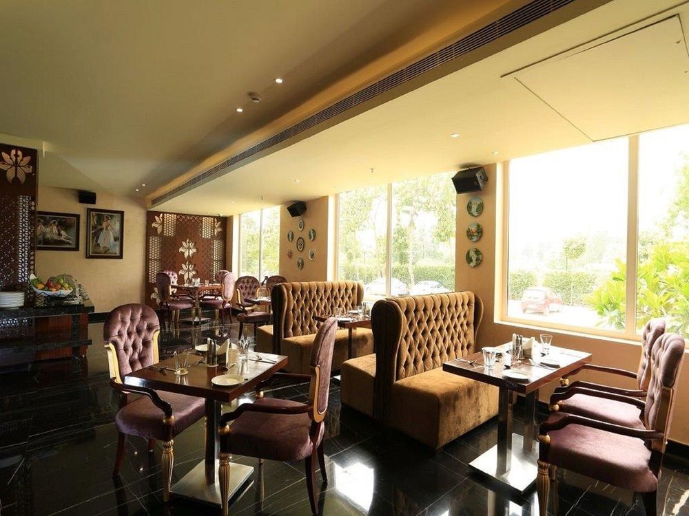 Atrio By Devam Gurgaon Exterior foto