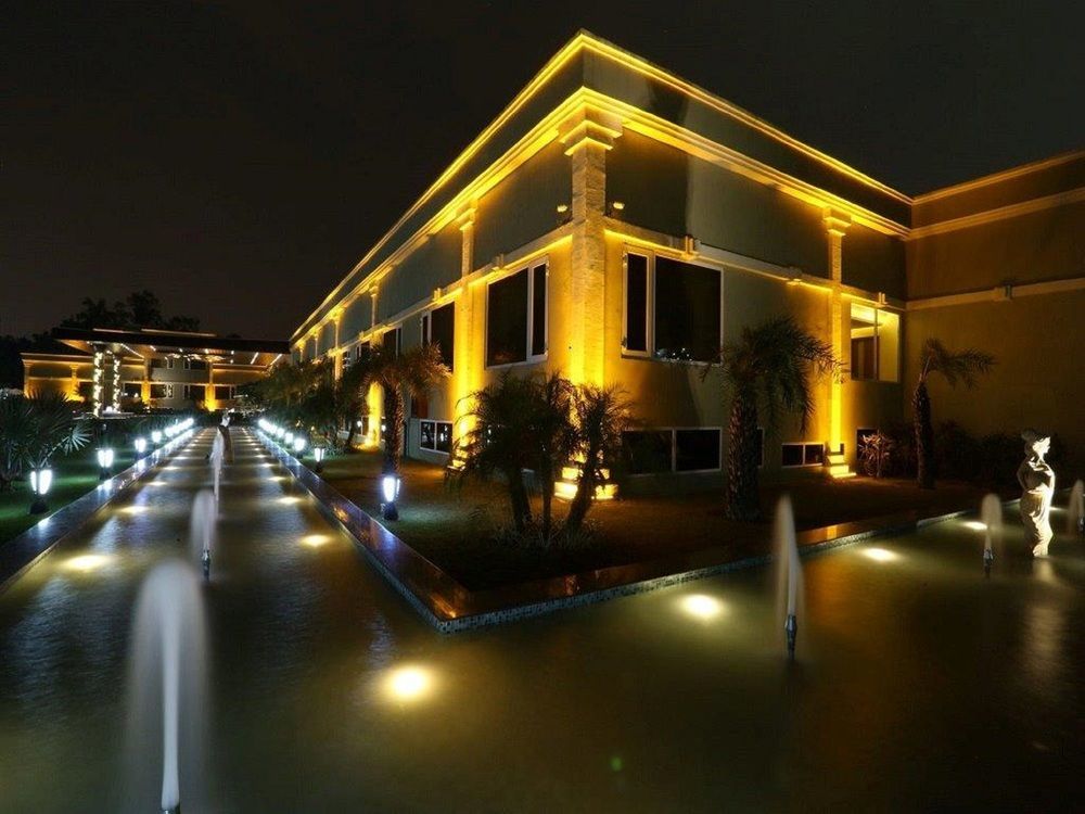 Atrio By Devam Gurgaon Exterior foto
