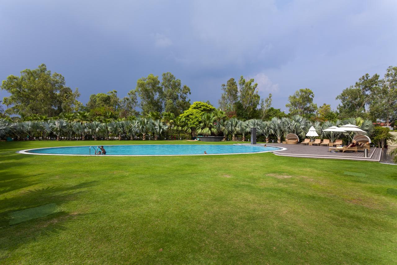 Atrio By Devam Gurgaon Exterior foto